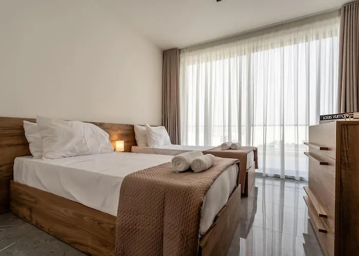 Rc Collection - Athena Lägenhet