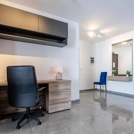 Bright And Spacious 2 Bedroom Penthouse * Is-Swieqi